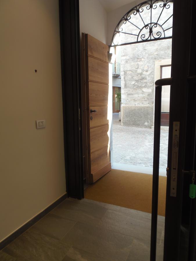 Albergo Dongo Exterior photo