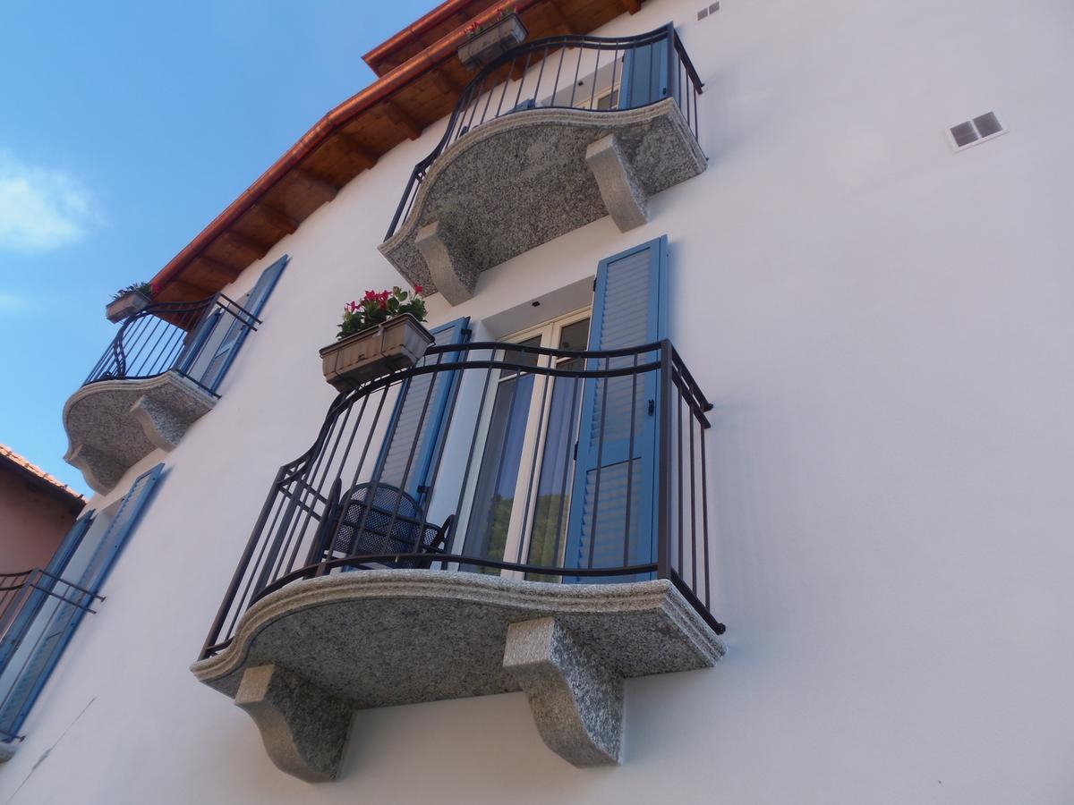 Albergo Dongo Exterior photo
