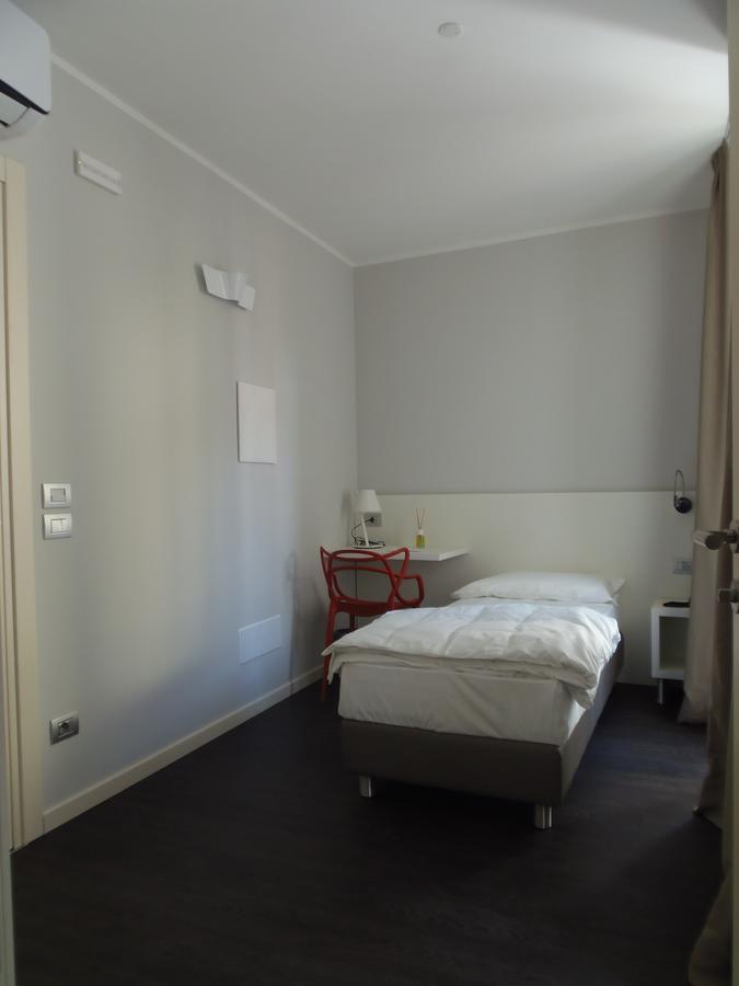 Albergo Dongo Exterior photo