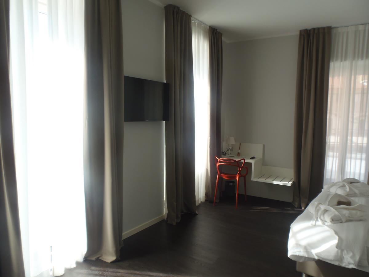 Albergo Dongo Exterior photo